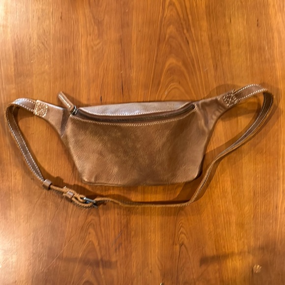 Roots Handbags - Roots Genuine Leather Fanny Pack
